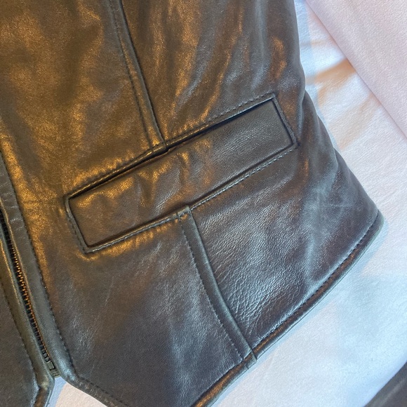 Pelle Studio Dark Leather Vest - Picture 4 of 6